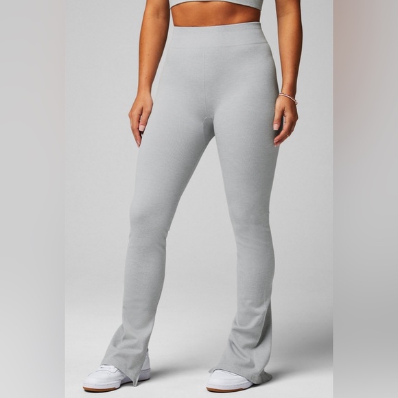 Seamless High-Waisted Slit Pant Soft Heather Grey - Picture 2 of 5
